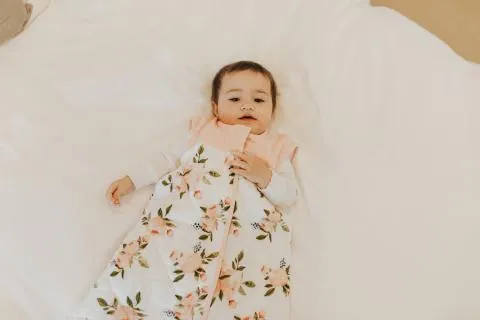 Little Unicorn Hydrophilic sleeping bag Medium 6-12 months | Watercolor Roses
