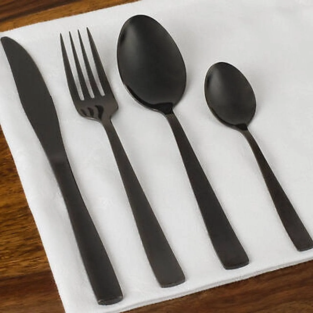 Regal 16 Piece Gloss Black Cutlery Set