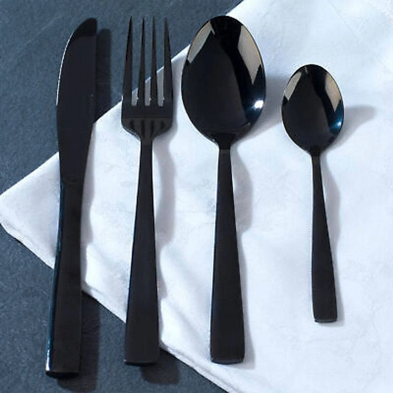 Regal 16 Piece Gloss Black Cutlery Set